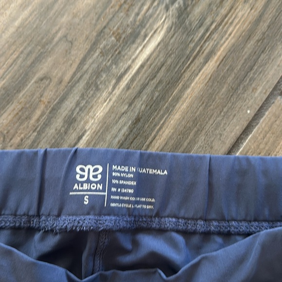 Albion Jetsetters - Picture 2 of 3